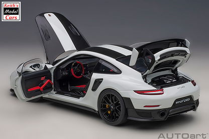 [Maßstab 1/18] Porsche 911 GT2 RS Weissach-Paket in Weiß von AUTOart Models 