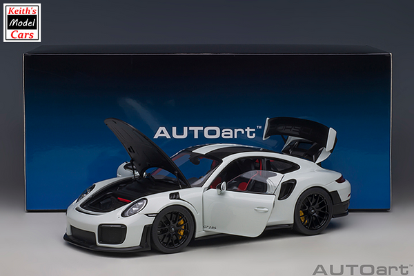 [1/18 Scale] Porsche 911 GT2 RS Weissach Package in White by AUTOart Models