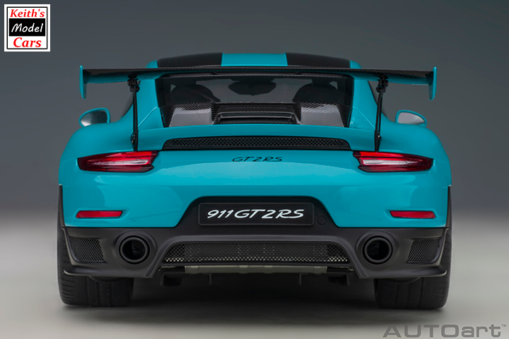 [Maßstab 1:18] Porsche 911 GT2 RS Weissach-Paket in Miami Blue von AUTOart Models 