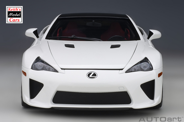 [1/18 Scale] Lexus LFA in Whitest White/Black Carbon by AUTOart Models
