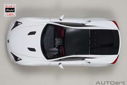 [Maßstab 1/18] Lexus LFA in Whitest White/Black Carbon von AUTOart Models 