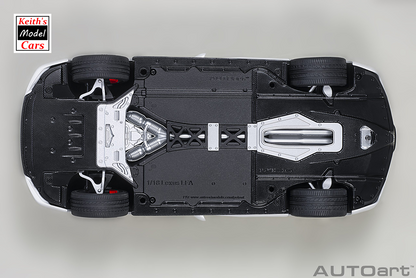 [Maßstab 1/18] Lexus LFA in Whitest White/Black Carbon von AUTOart Models 