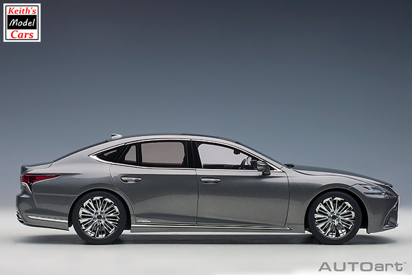 [1/18 Scale] Lexus LS 500h in Manganese Luster Metallic with Crimson and Black Interior by AUTOart Models