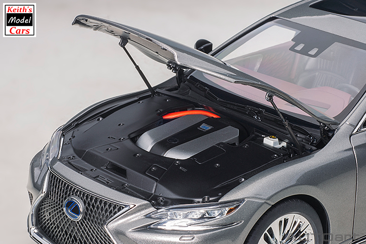 1:18 Scale AUTOart Models Lexus LS 500h in Manganese Luster