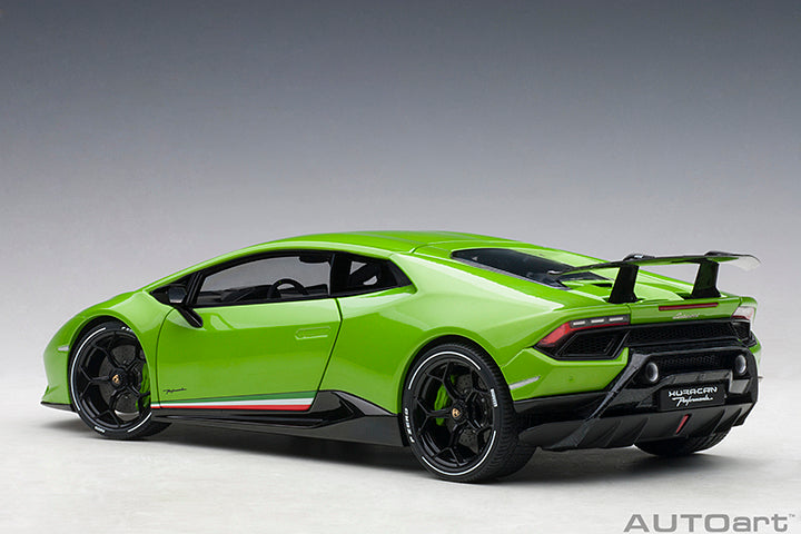 [Maßstab 1:18] Lamborghini Huracán Performante in Verde Mantis/Pearl Green von AUTOart Models 
