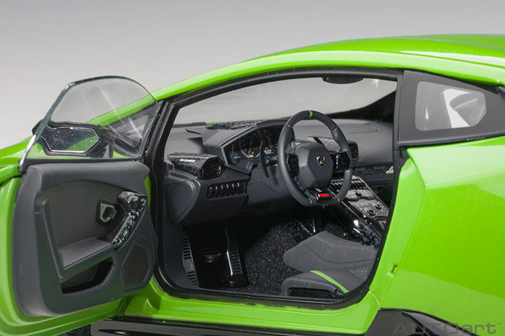 [Maßstab 1:18] Lamborghini Huracán Performante in Verde Mantis/Pearl Green von AUTOart Models 