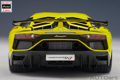 [Maßstab 1/18] Lamborghini Aventador SVJ in Giallo Tenerife/Perlgelb von AUTOart Models 