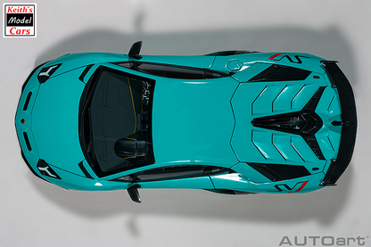 [Maßstab 1:18] Lamborghini Aventador SVJ in Blu Glauco/Solid Blue von AUTOart Models 