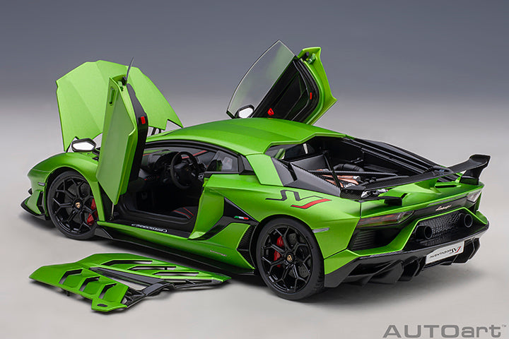 [Maßstab 1:18] Lamborghini Aventador SVJ in Verde Alceo/Matte Green von AUTOart Models 