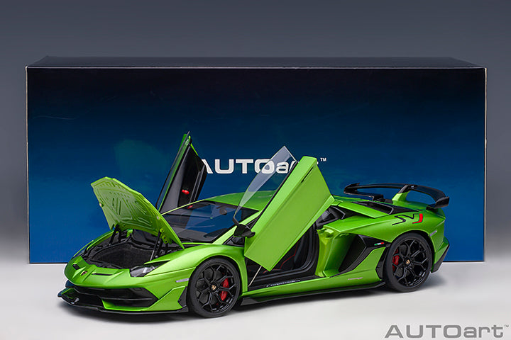 [Maßstab 1:18] Lamborghini Aventador SVJ in Verde Alceo/Matte Green von AUTOart Models 