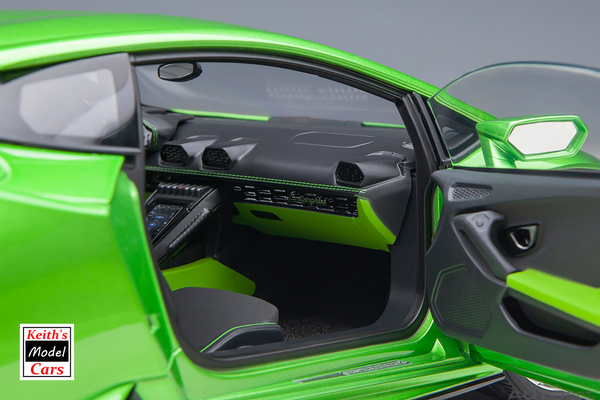 [1/18 Scale] Lamborghini Huracán Evo in Verde Selvans by AUTOart Models