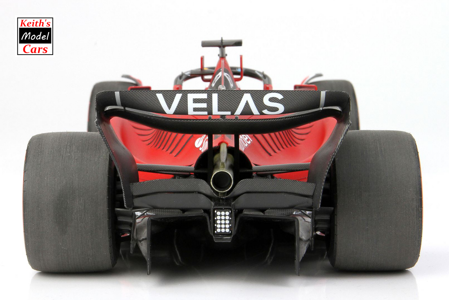 [Maßstab 1/18] Ferrari F1-75 Bahrain GP 2022 Gewinner (Nr. 16 Charles Leclerc) von BBR Models 