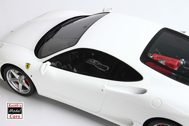 [Maßstab 1/18] Ferrari 360 Modena in glänzendem Awus-Weiß mit Schaltgetriebe von BBR Models 