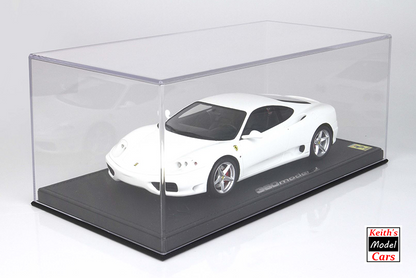 [Maßstab 1/18] Ferrari 360 Modena in glänzendem Awus-Weiß mit Schaltgetriebe von BBR Models 